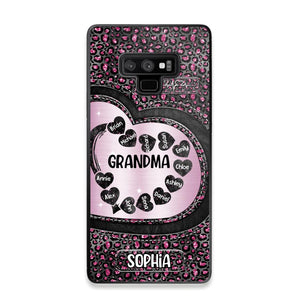 Personalized Grandma Nana Auntie Mom Heart & Kid's Name Phonecase Printed QTHQ2003