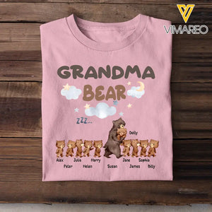 Personalized Grandma Bear with Kid Names T-shirt HTHHN3006