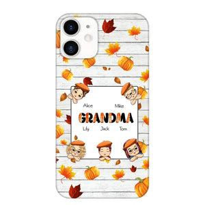 Personalized Fall Season Pumpkin Autumn Grandma with Kid Name Gift For Grandma Phonecase PNDT0707